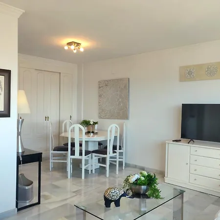 Apartamento Lujoso Atico Con Vistas Al Mar, Piscina & Parking
